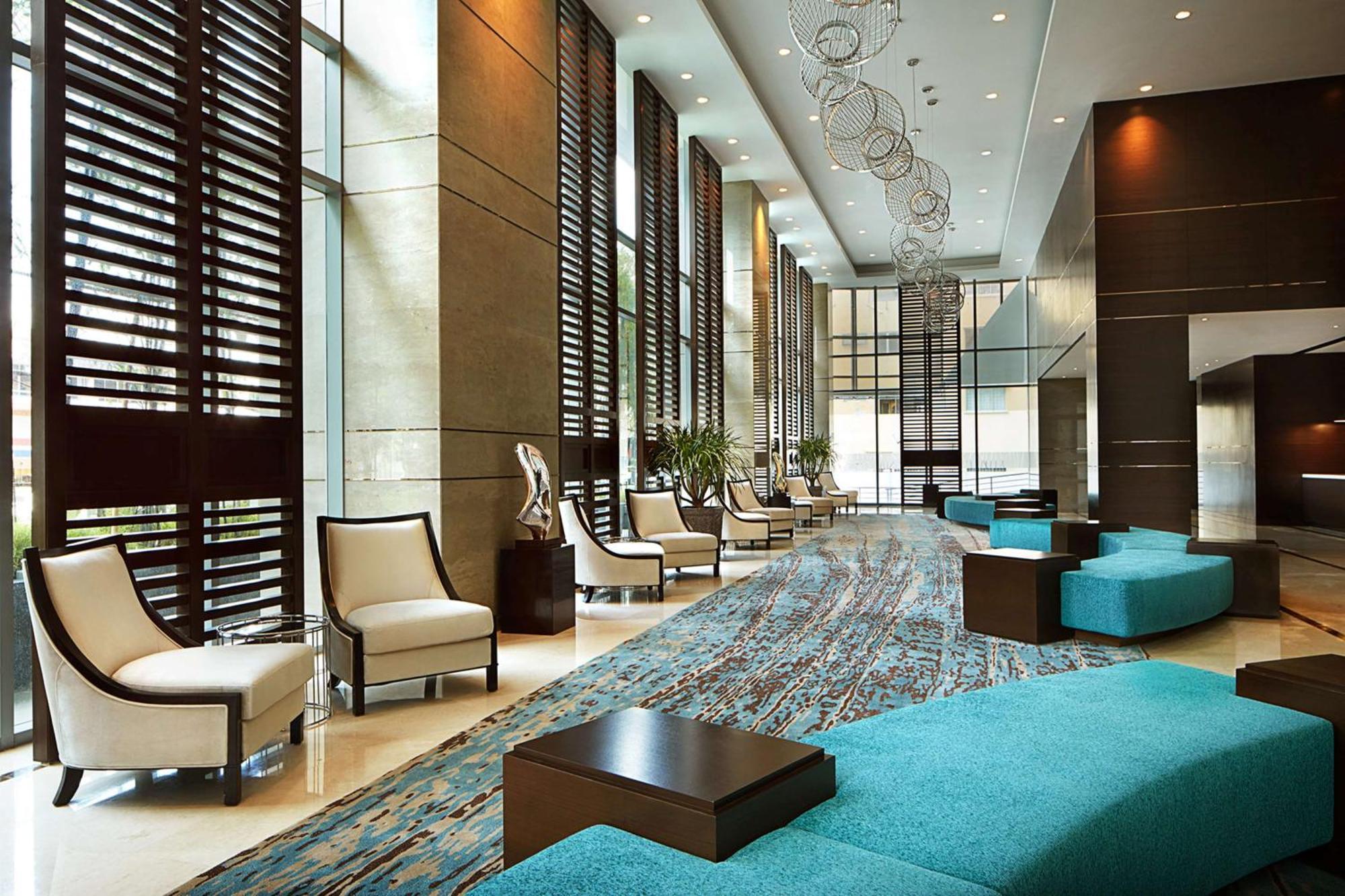 Doubletree By Hilton Melaka Hotel Exterior photo Lobby