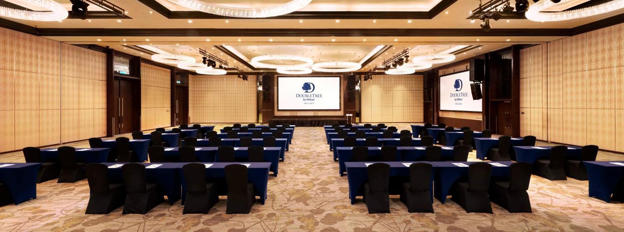 Doubletree By Hilton Melaka Hotel Exterior photo Meeting room