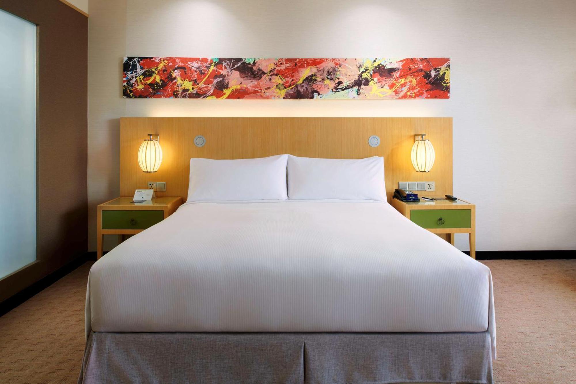 Doubletree By Hilton Melaka Hotel Exterior photo A bedroom at the hotel
